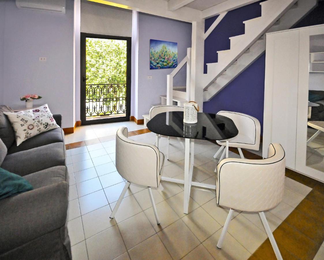 Palazzo Sul Corso-Charming Appartaments Brindisi Kültér fotó